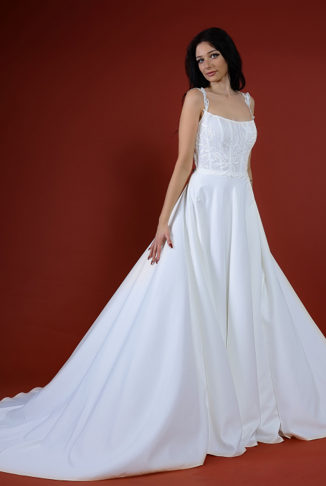 Hochzeitskleid für braut von Schantal, Kollektion Kiara, Modell 52016 . Foto 3