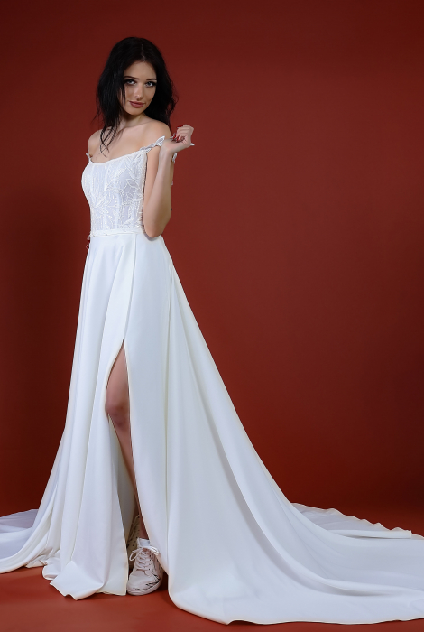 Hochzeitskleid für braut von Schantal, Kollektion Kiara, Modell 52016 . Foto 4