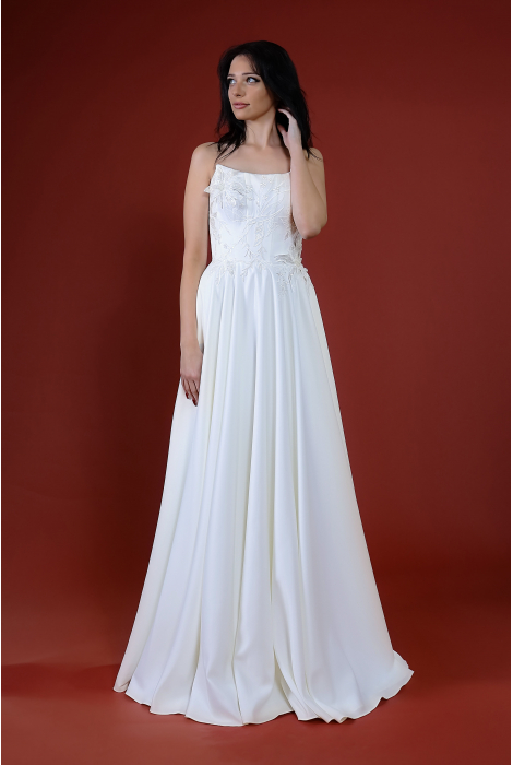 Hochzeitskleid für braut von Schantal, Kollektion Kiara, Modell 52032. Foto 4