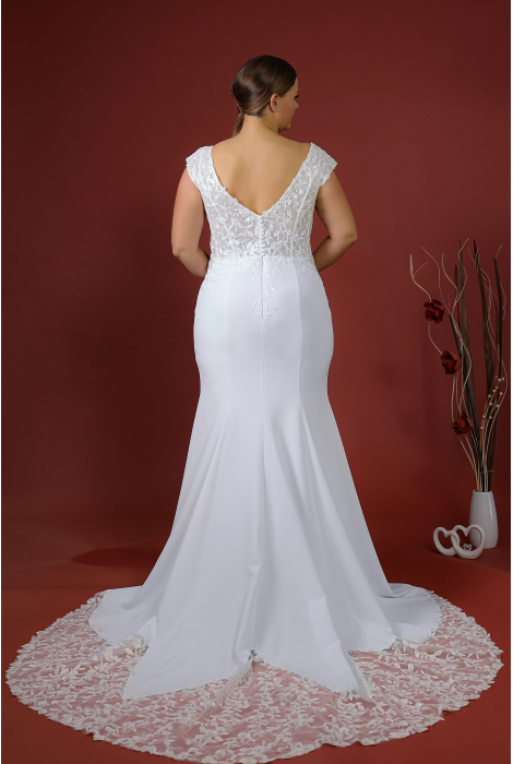 Schantal Bridal Dress, Queen XXL Collection, Model 52037. Photo 6