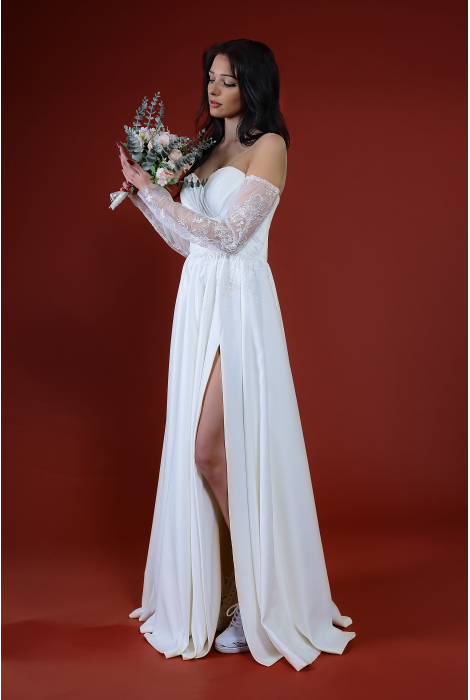 Hochzeitskleid für braut von Schantal, Kollektion Kiara, Modell 52039. Foto 2