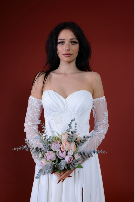 Hochzeitskleid für braut von Schantal, Kollektion Kiara, Modell 52039. Foto 3
