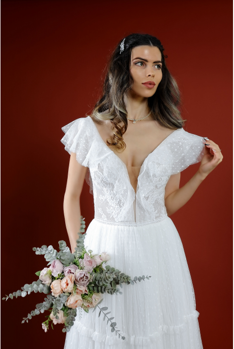 Hochzeitskleid für braut von Schantal, Kollektion Kiara, Modell 52044. Foto 2