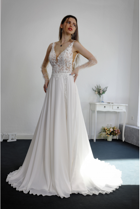 Hochzeitskleid für braut von Schantal, Kollektion Butterfly, Modell 52056. Foto 1