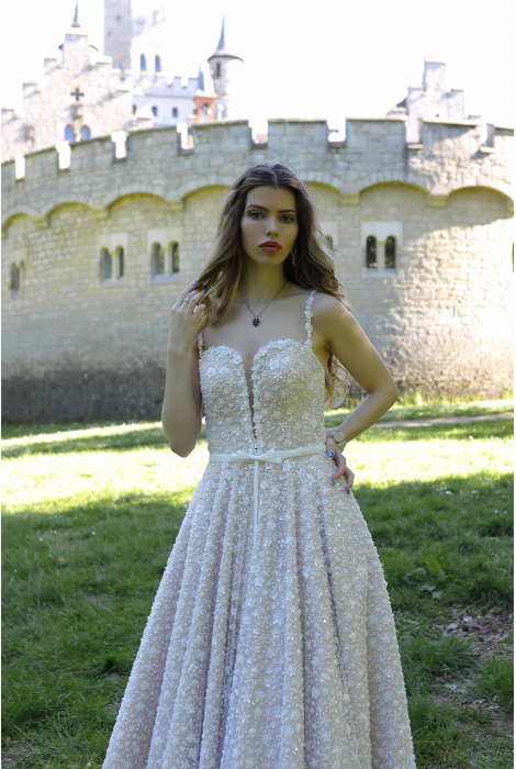 Hochzeitskleid für braut von Schantal, Kollektion Butterfly, Modell 52065. Foto 4