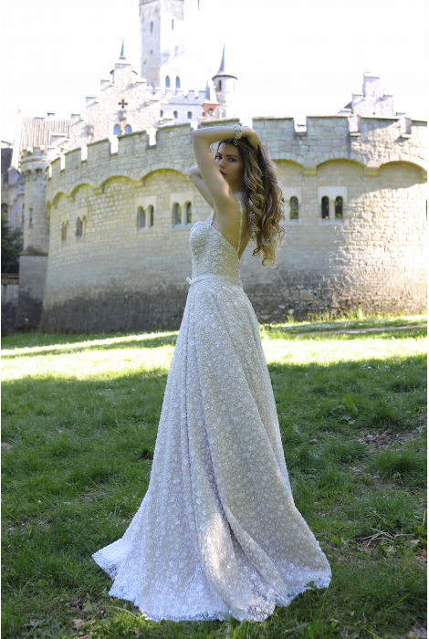 Hochzeitskleid für braut von Schantal, Kollektion Butterfly, Modell 52065. Foto 3