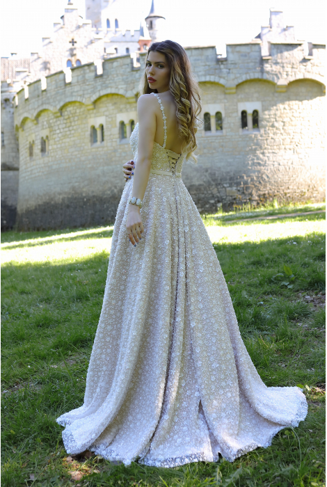 Hochzeitskleid für braut von Schantal, Kollektion Butterfly, Modell 52065. Foto 2