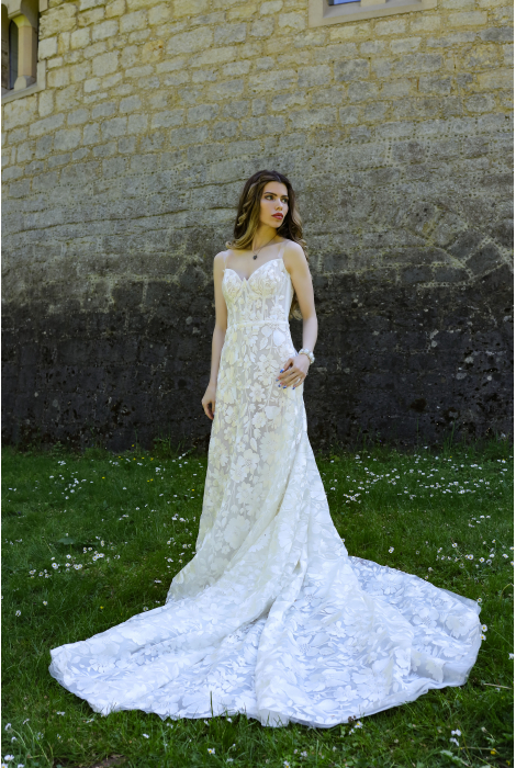 Hochzeitskleid für braut von Schantal, Kollektion Butterfly, Modell 52066. Foto 1