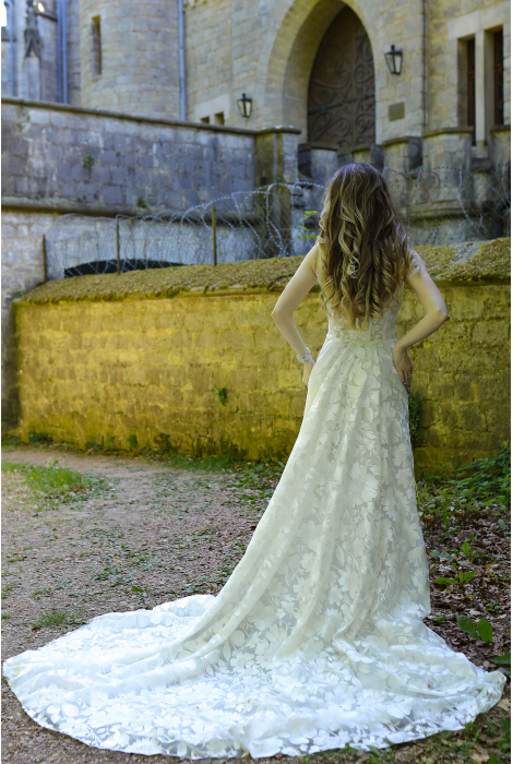 Hochzeitskleid für braut von Schantal, Kollektion Butterfly, Modell 52066. Foto 2