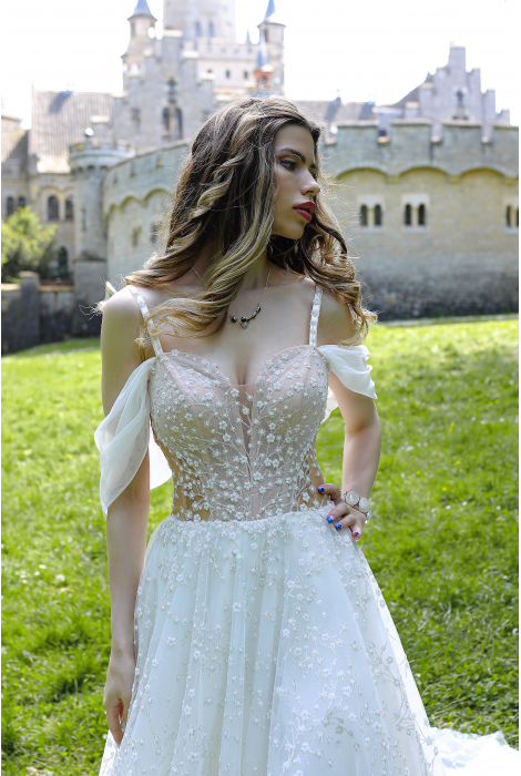 Hochzeitskleid für braut von Schantal, Kollektion Butterfly, Modell 52073. Foto 2