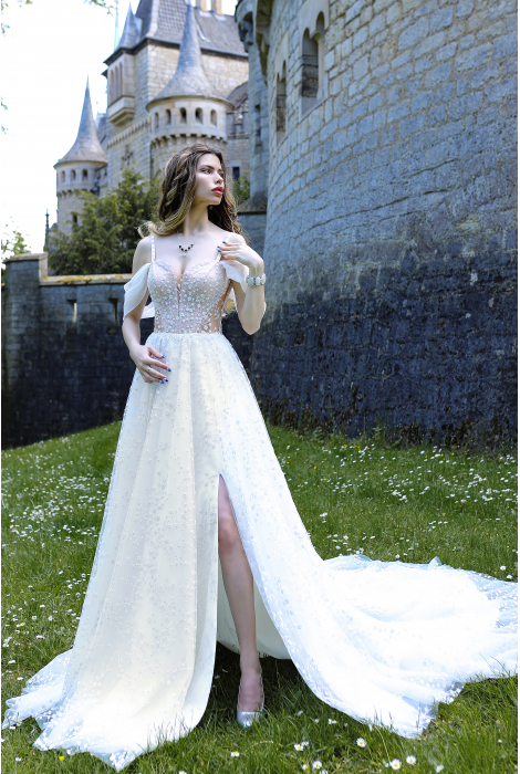 Hochzeitskleid für braut von Schantal, Kollektion Butterfly, Modell 52073. Foto 3