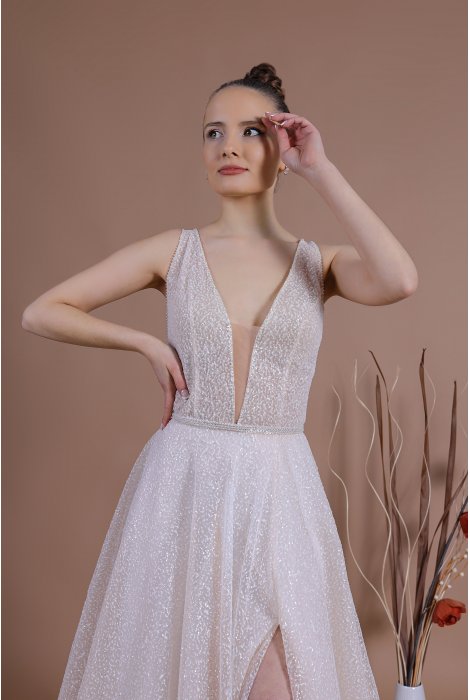 Hochzeitskleid für braut von Schantal, Kollektion Traum, Modell VA - 1750. Foto 2
