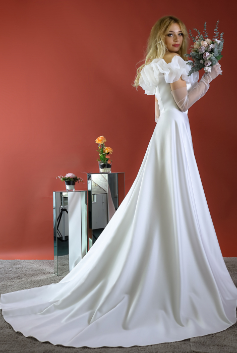 Hochzeitskleid für braut von Schantal, Kollektion Kiara, Modell VA - 1762. Foto 1