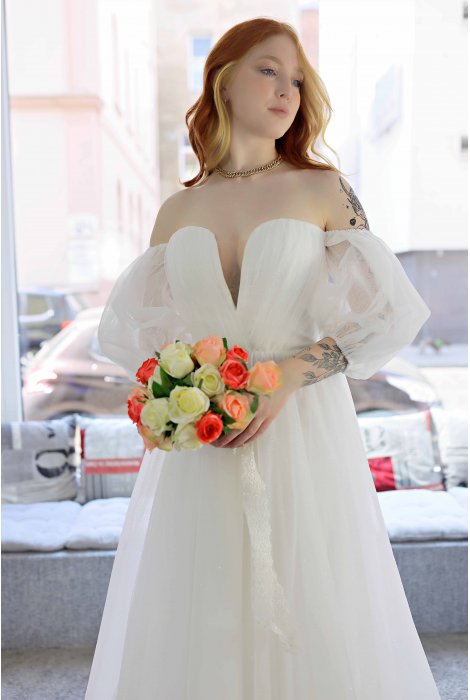 Hochzeitskleid für braut von Schantal, Kollektion Pilar, Modell VA 1751. Foto 2
