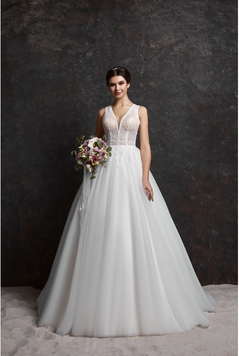 Hochzeitskleid für braut von Schantal, Kollektion Pilar, Modell 28055. Foto 1