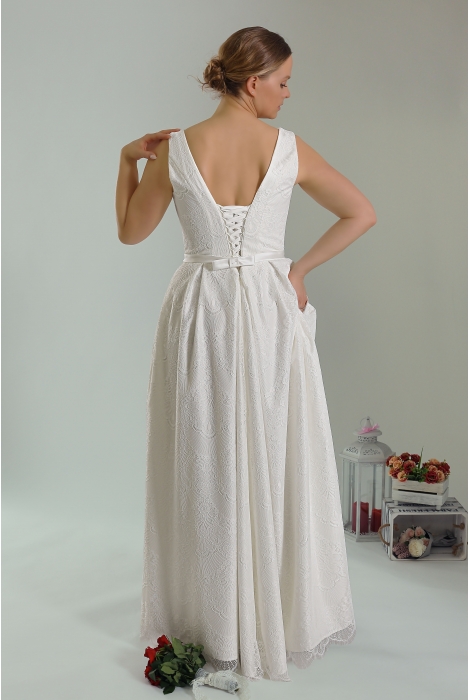 Schantal Bridal Dress, Queen XXL Collection, Model 1830 XXL. Photo 4