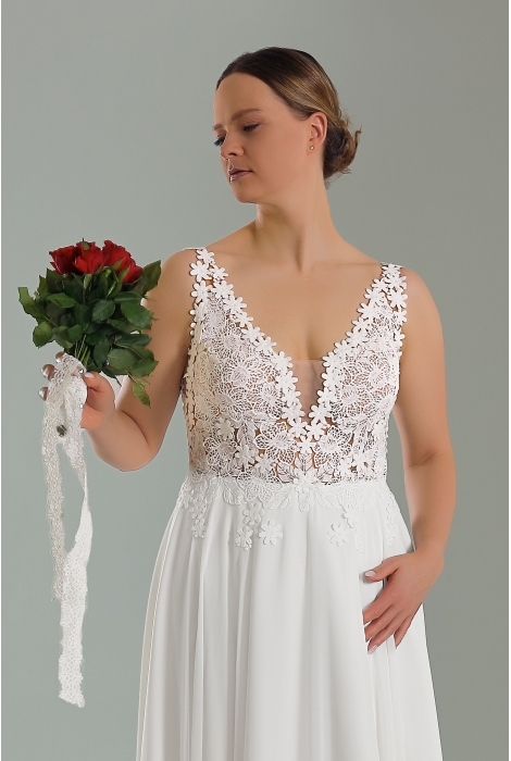 Hochzeitskleid für braut von Schantal, Kollektion Queen XXL, Modell 2201 - 1 XXL. Foto 2