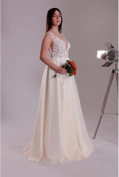 Hochzeitskleid für braut von Schantal, Kollektion Butterfly, Modell 2201 - 2. Foto 3