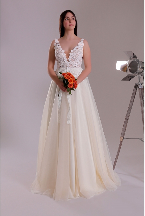 Hochzeitskleid für braut von Schantal, Kollektion Butterfly, Modell 2201 - 2. Foto 1