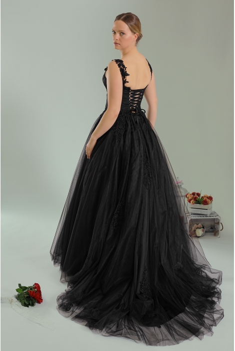 Hochzeitskleid für braut von Schantal, Kollektion Queen XXL, Modell 2206 XXL. Foto 3