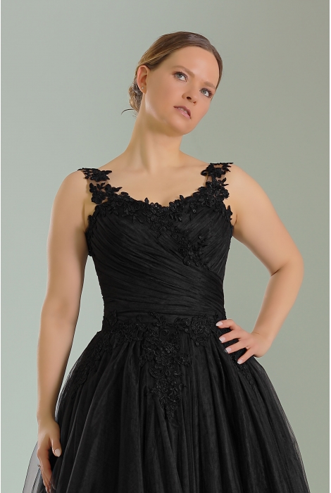 Hochzeitskleid für braut von Schantal, Kollektion Queen XXL, Modell 2206 XXL. Foto 2