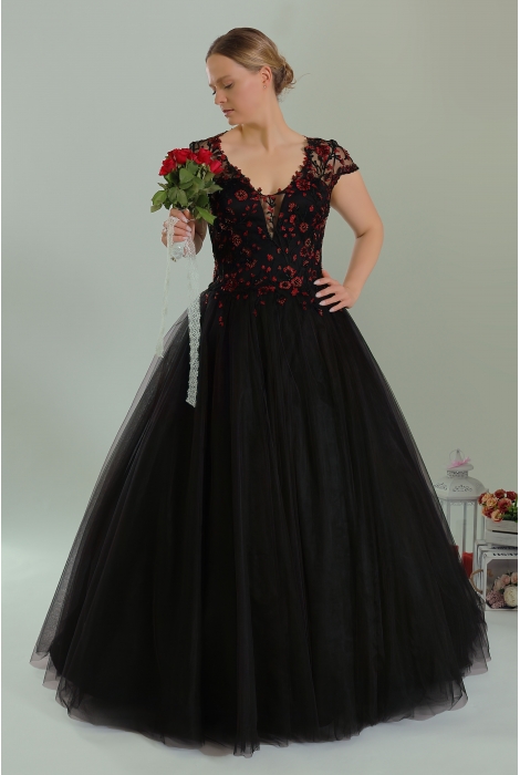 Schantal Bridal Dress, Queen XXL Collection, Model 2213 XXL. Photo 1