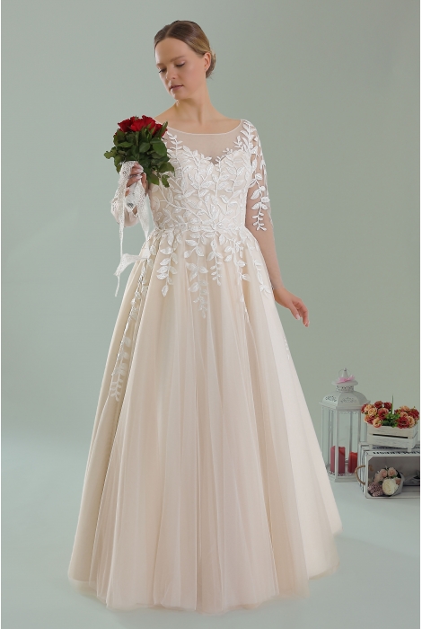 Hochzeitskleid für braut von Schantal, Kollektion Queen XXL, Modell 2224 XXL. Foto 1